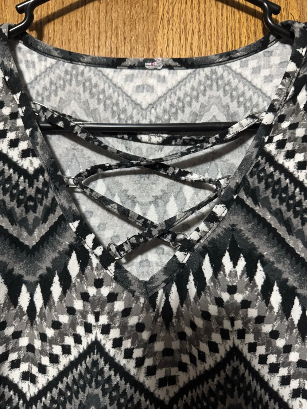 Chevron Lace-Up Short Sleeve Tee in Black & White